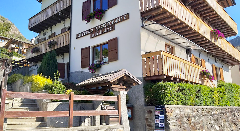 Albergo Ristorante Pizzeria Miralago