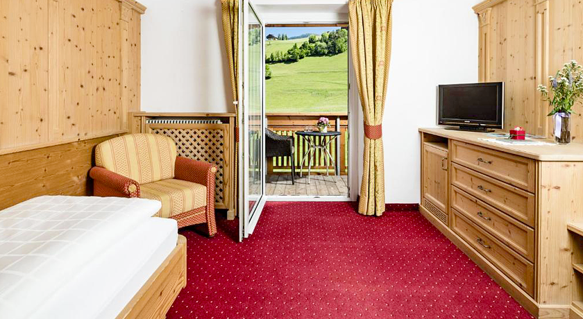 Almhof Hotel Call