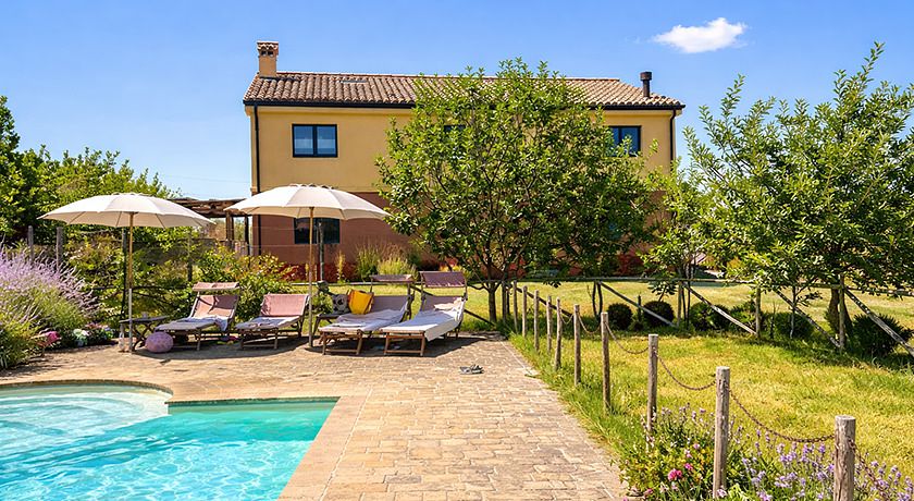 Fattoria Fontegeloni - Agriturismo e Az. Agr. Biologica 