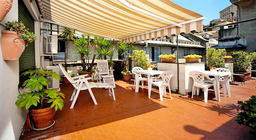 HOTEL CAIROLI