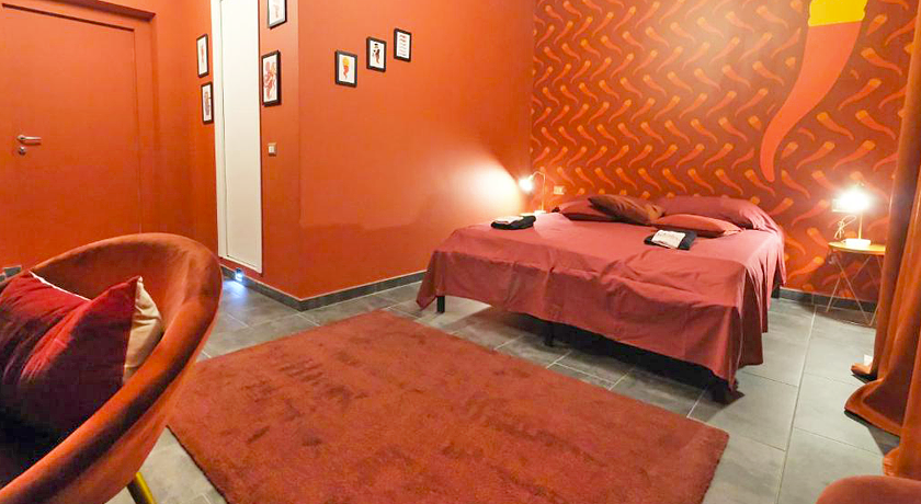 LH 51 Neapolitan Rooms
