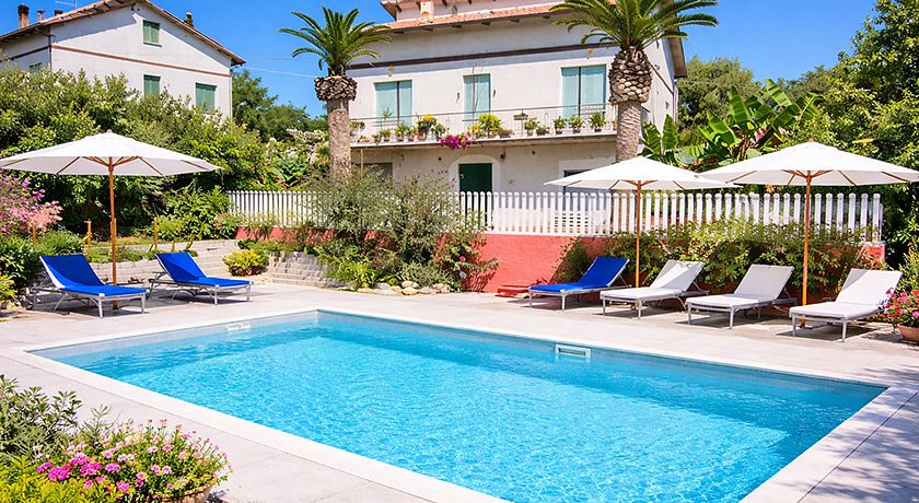 B&B Cluana