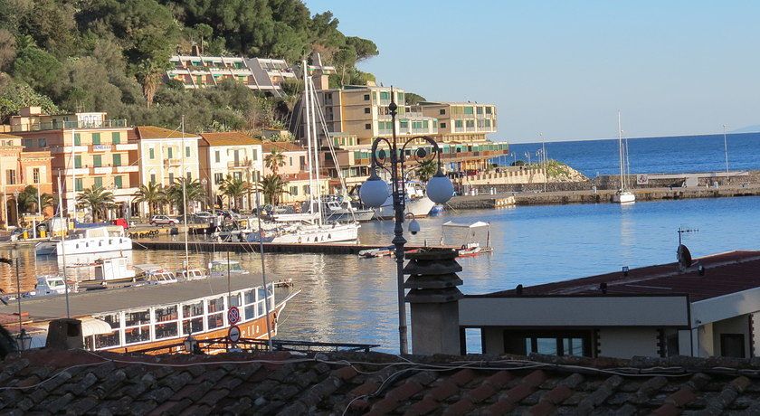 Casa Vacanza a 50 m da spiaggia di Porto Azzurro