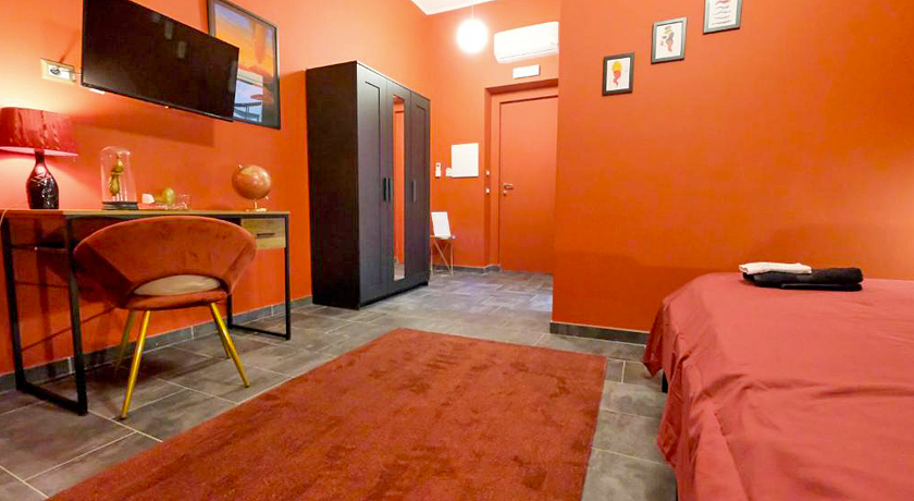 LH 51 Neapolitan Rooms