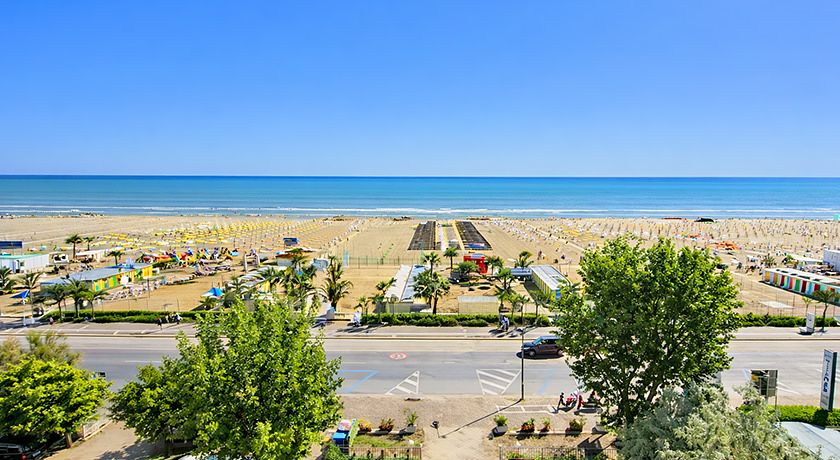 Hotel MoMo Seaview 
