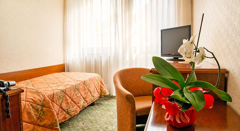 HOTEL MOENA