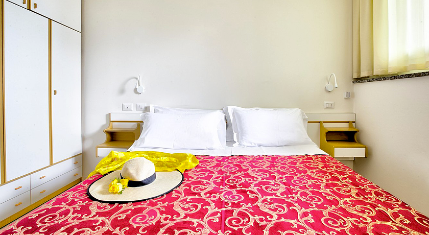 Hotel Clara