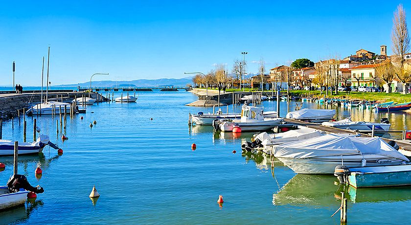 ALI SUL LAGO VILLAGGIO ALBERGO