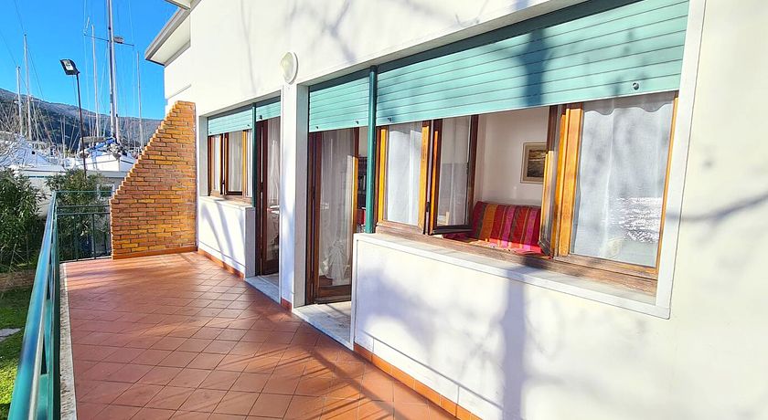 casa sul fiume