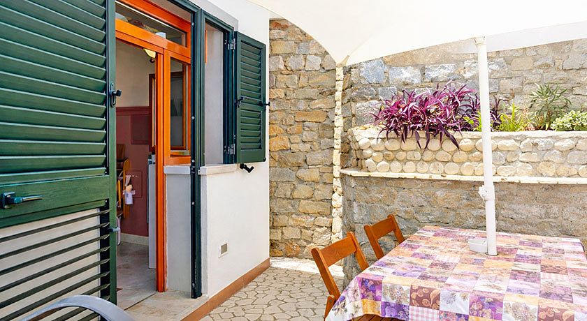 Casetta indipendente con giardino - Marina di Campo