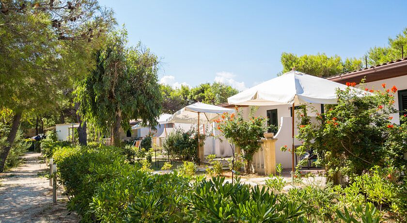 Camping Village Baia Falcone