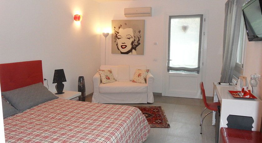 VILLA CLIVIA