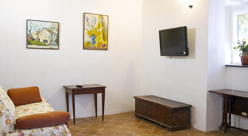 Tra gli ulivi e la Riviera del Conero