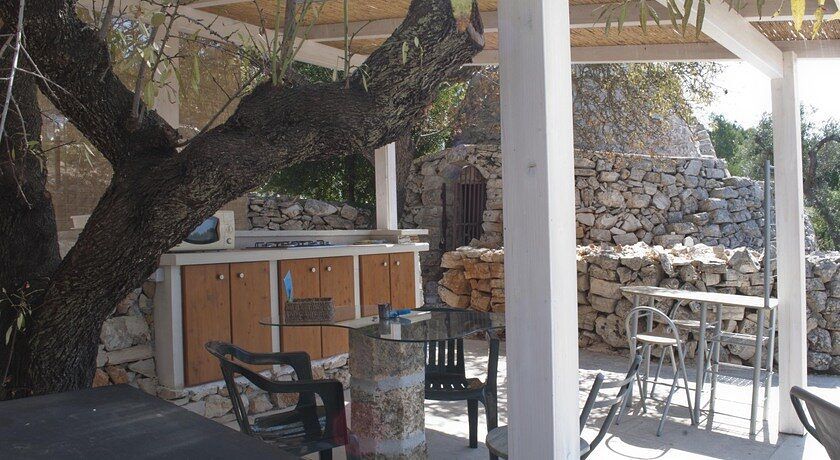 GRAZIOSO PICCOLO TRULLO SALENTINO per due persone