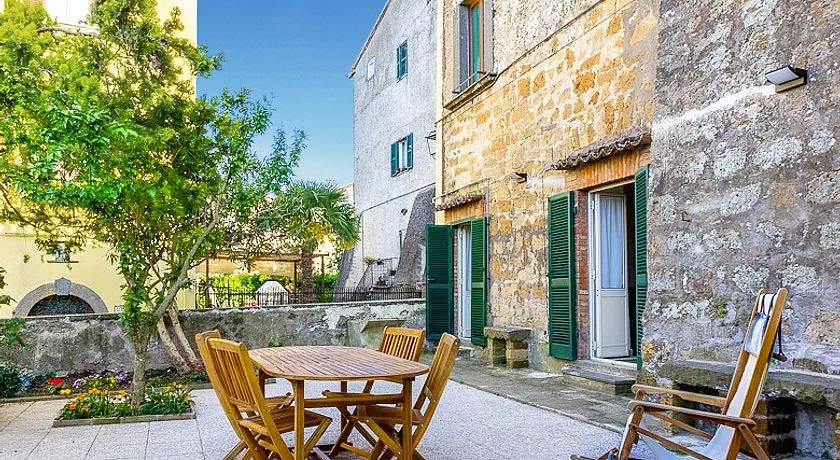 La semplicità del borgo