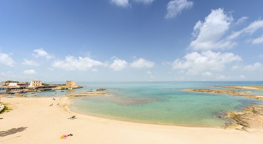 Villa Salento, Vista mare. Spiaggia a 250 m a piedi.