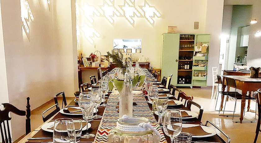 Trullo della Quercia. Cucina all'aperto, vicino le spiagge.