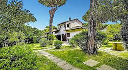 Villette con giardino a Principina a Mare