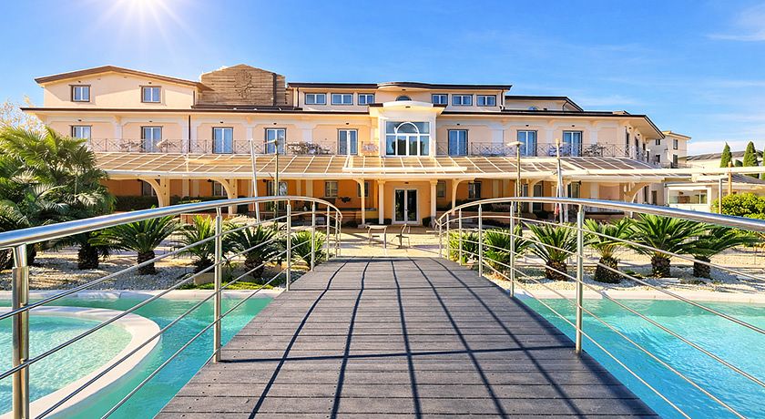 L'Araba Fenice Hotel & Resort