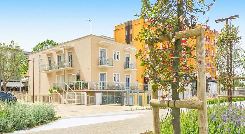 GHouse Rimini Spiaggia