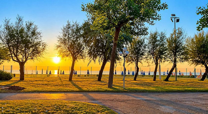 Camping Surabaja-La Playa