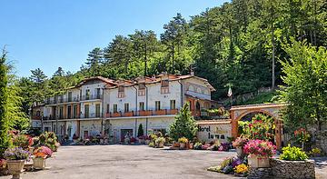 Hotel Ristorante Pizzeria LA PINETA