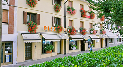 Struttura Hotel Ristorante Pizzeria Cigno