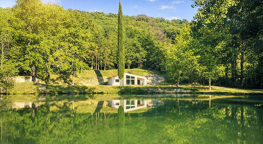 LE SORGENTI NEL BOSCO