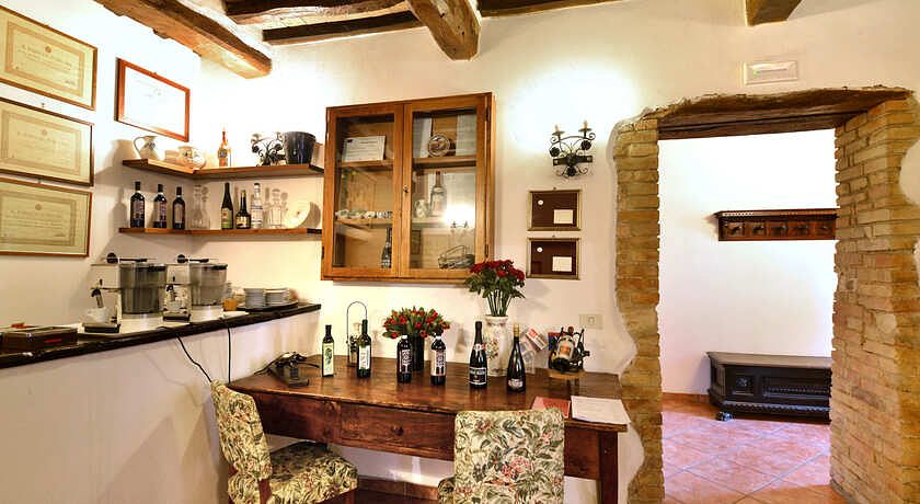 AGRITURISMO SASSO ROSSO