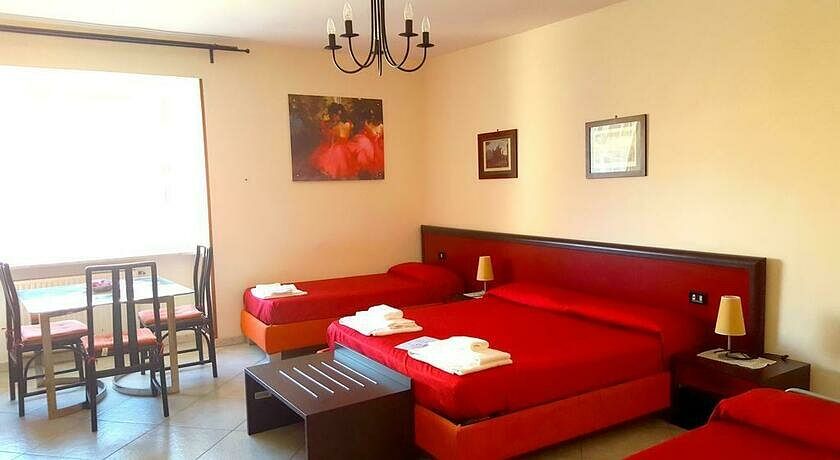 Maison Degas HOTEL & APARTMENTS 
