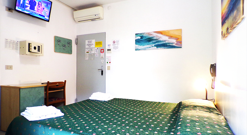 HOTEL ESEDRA