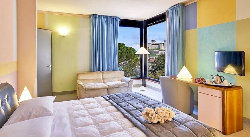 Albornoz Palace Hotel