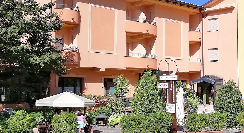 HOTELMONTENERONE