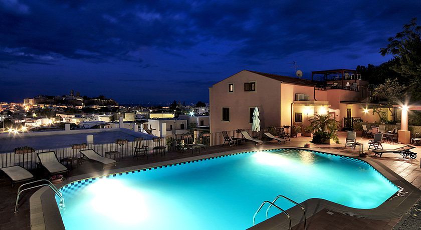 Hotel Villa De Pasquale