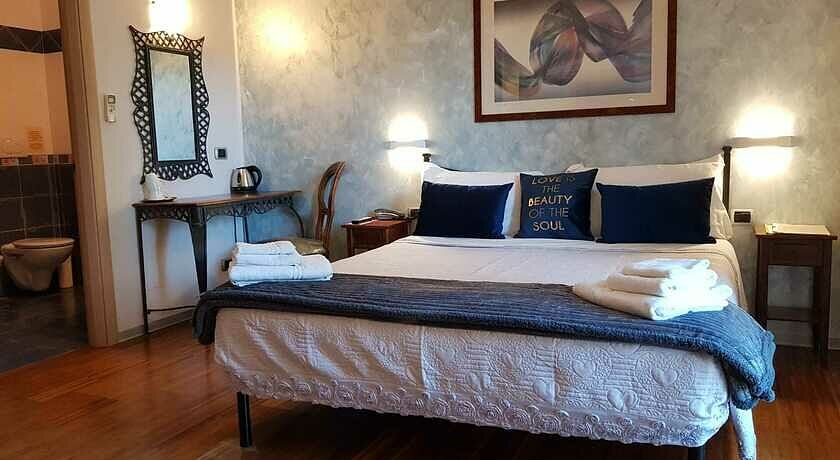 Aurelia Garden Gold B&B