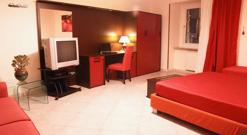 Maison Degas HOTEL & APARTMENTS 