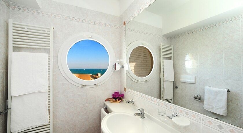 Vienna Mare Beach & SUP Hotel 