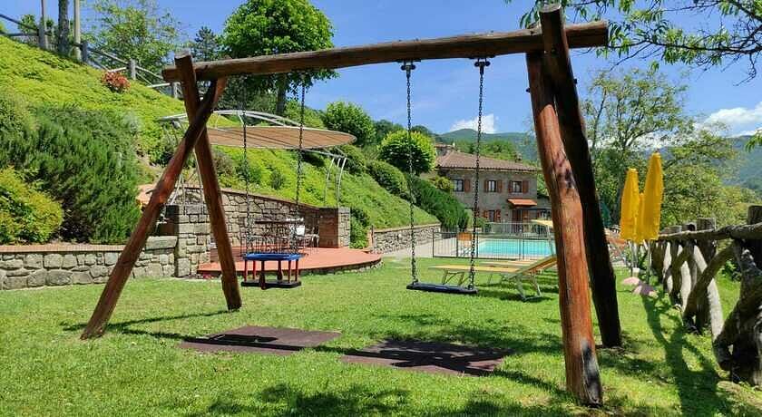 LA SCATOLAIA, villa immersa nel verde delle colline toscane