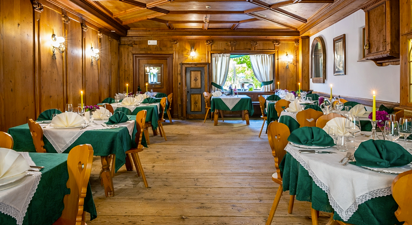 HISTORIC HOTEL RISTORANTE LA STUA