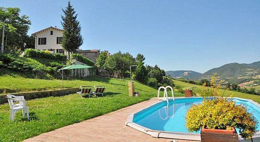 IL CASTELLO Country House