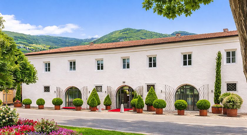 HOTEL & RESIDENCE TRAUBE 