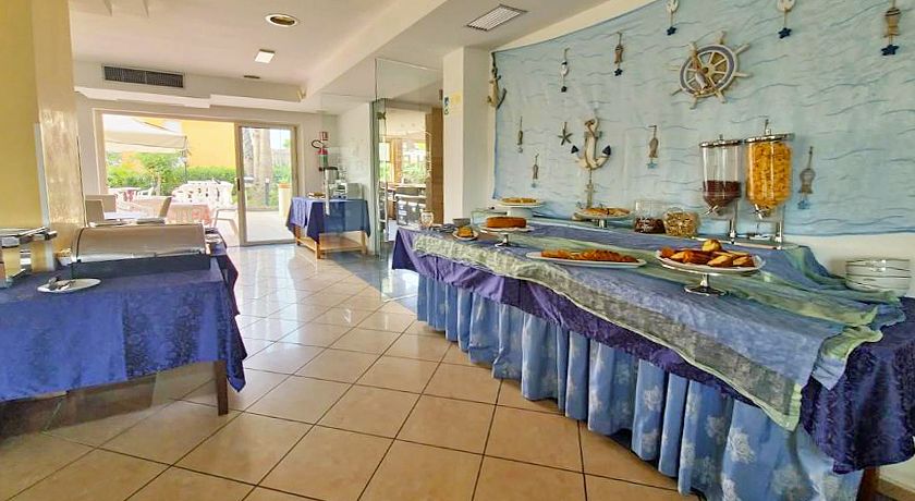 Hotel RIVADORO