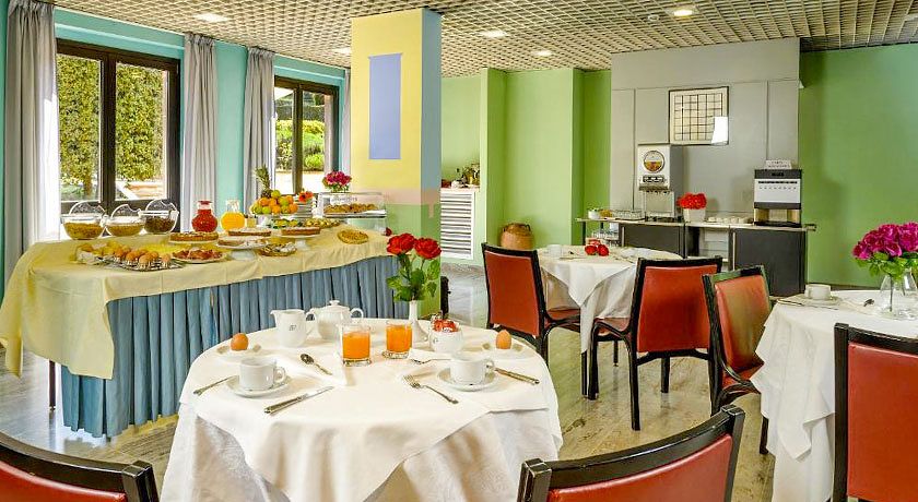 Albornoz Palace Hotel