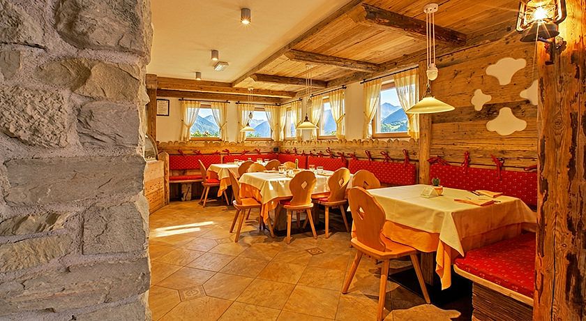HOTEL GARNI' IL MANIERO