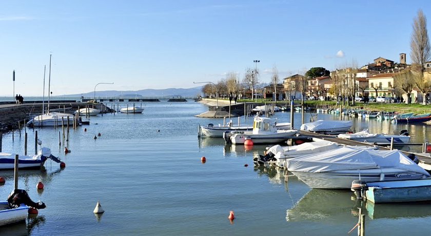 ALI SUL LAGO VILLAGGIO ALBERGO