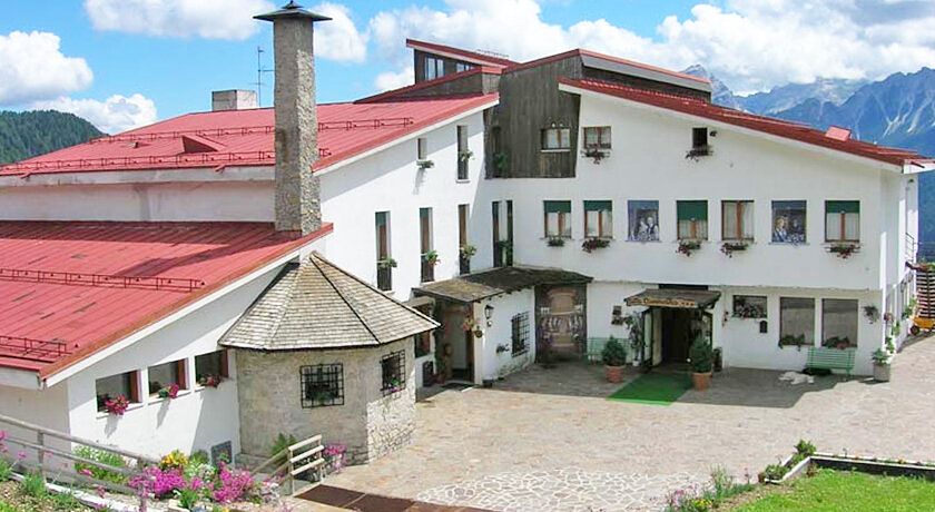 Hotel la caminatha