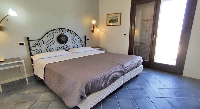 Residenza Turistica Alberghiera La Rosa sul Mare 