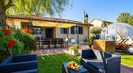Villa Patty Assisi con SPA e Piscina