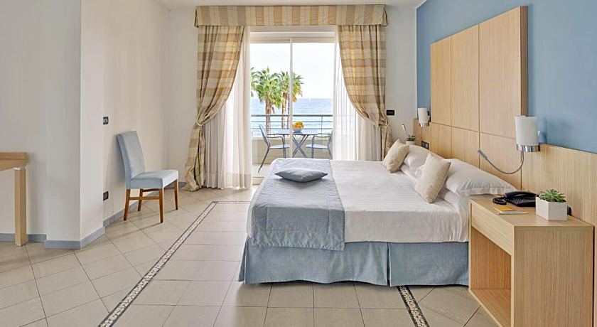 Aregai Marina Hotel&Residence