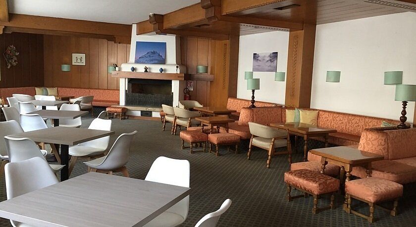 HOTEL MOENA